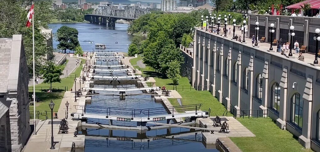 rideau canal downtown Ottawa