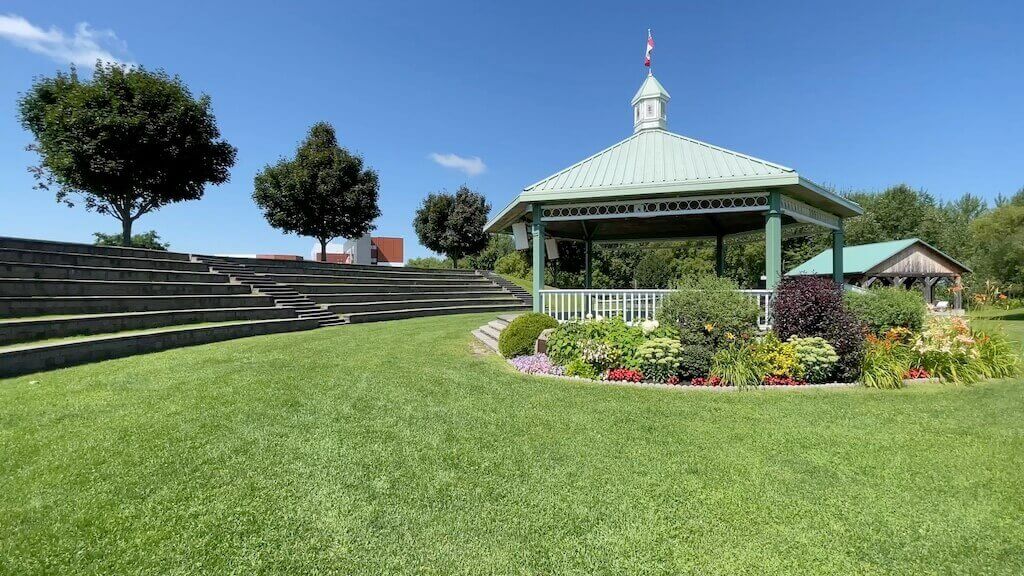 pembroke waterfront park amphitheatre