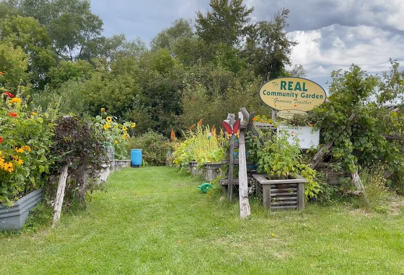 Smiths falls real garden