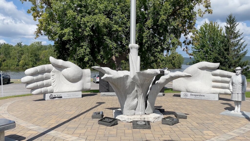 Monument de la Francophonie à Hawkesbury