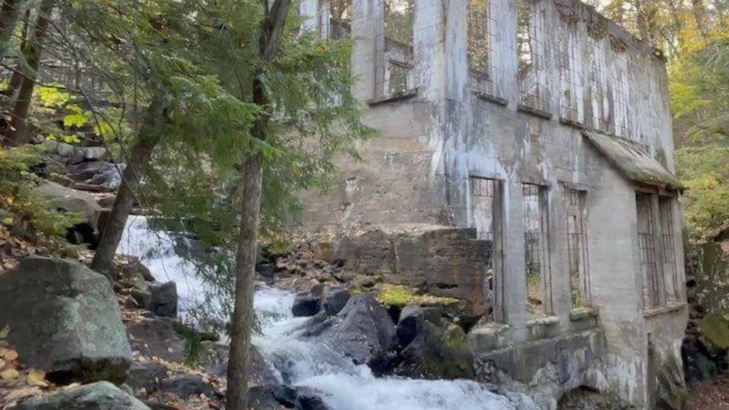 Carbide willson ruins and falls in Gatineau park